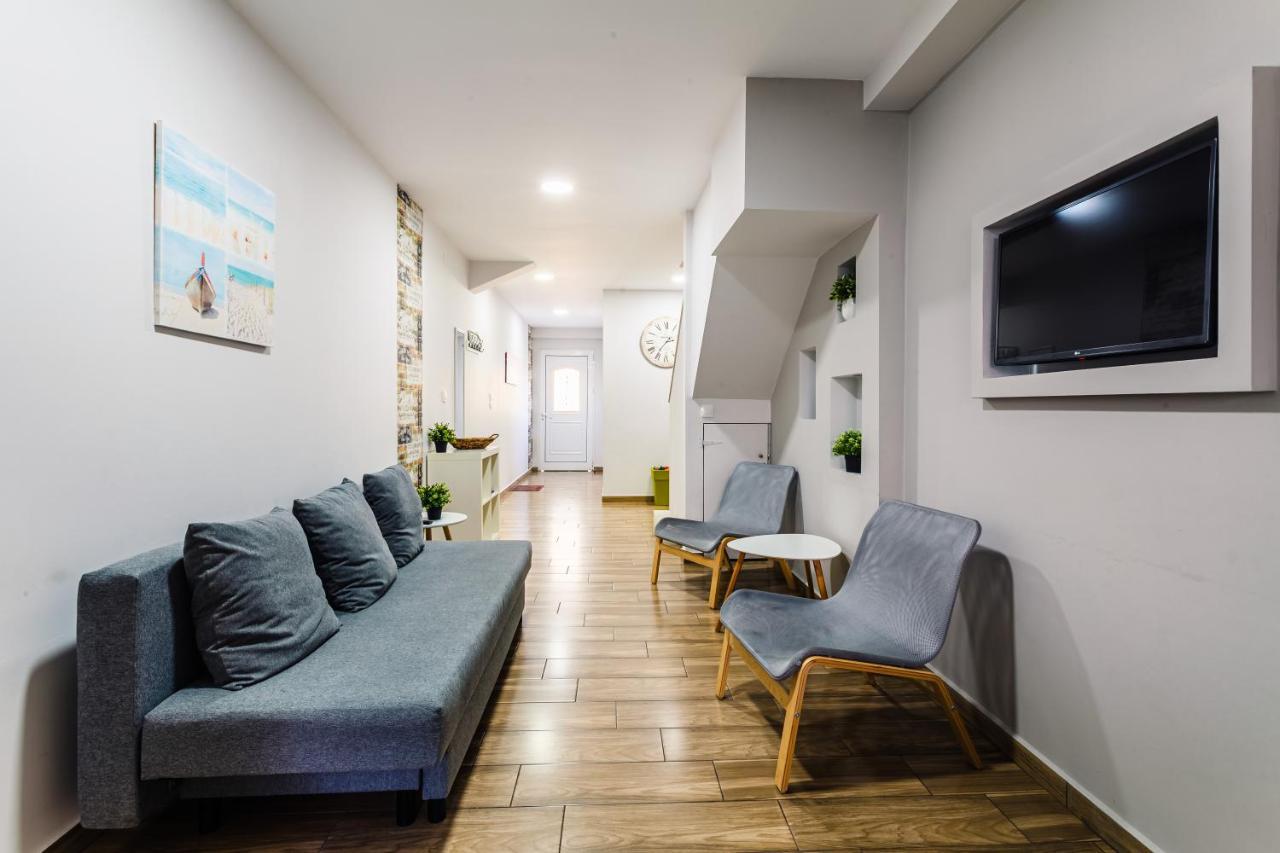 Citysea Fusion, Elegant Gem Minutes From The Beach Kalamata Ngoại thất bức ảnh